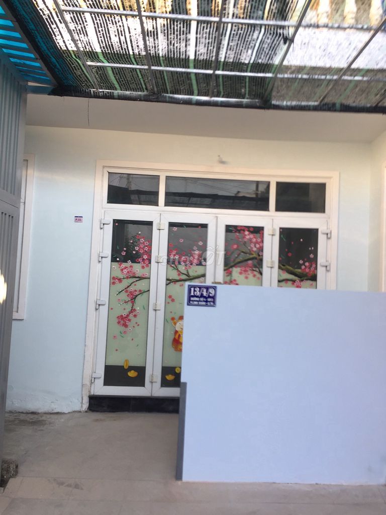 The room is closed, 1 st floor 1st floor, 30 meters of floor.