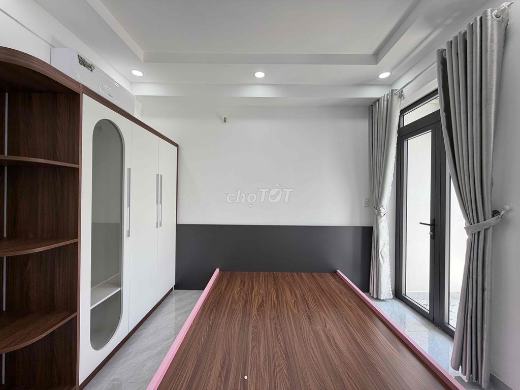 Tell Zhang to build the new student room in the Middle East.