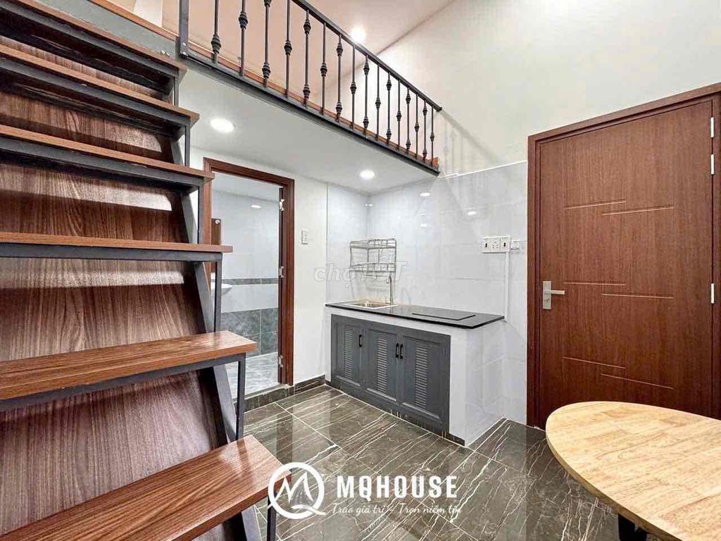 A comfortable hotel room in the shower dress - modern channels