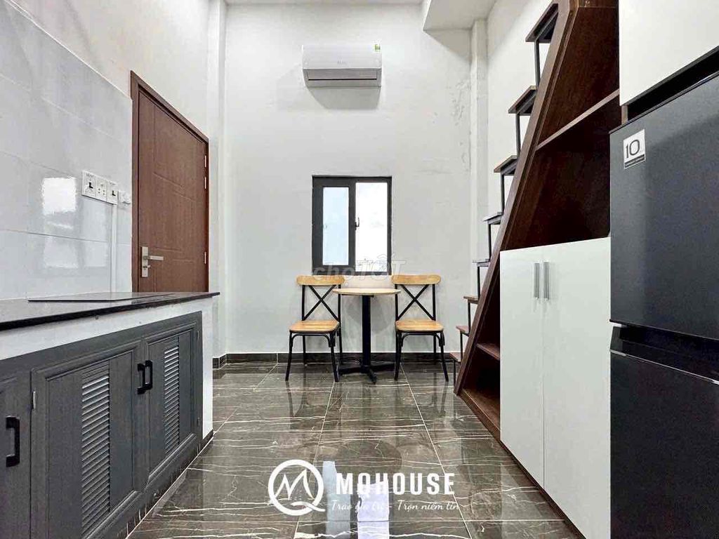 A comfortable hotel room in the shower dress - modern channels