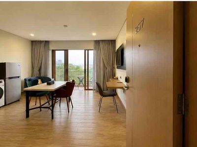 The apartment is in its own private area right on the  cmt8-basket line.