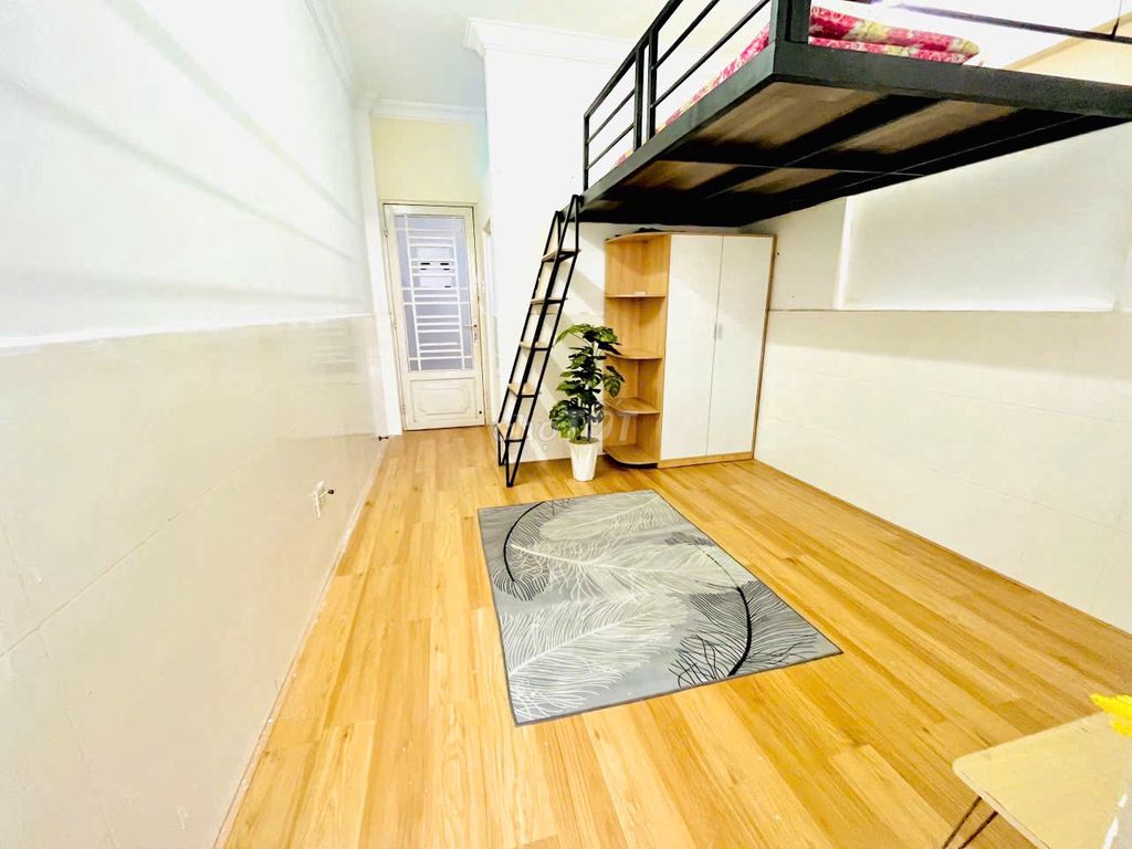 Room is available - District 4 - balcony