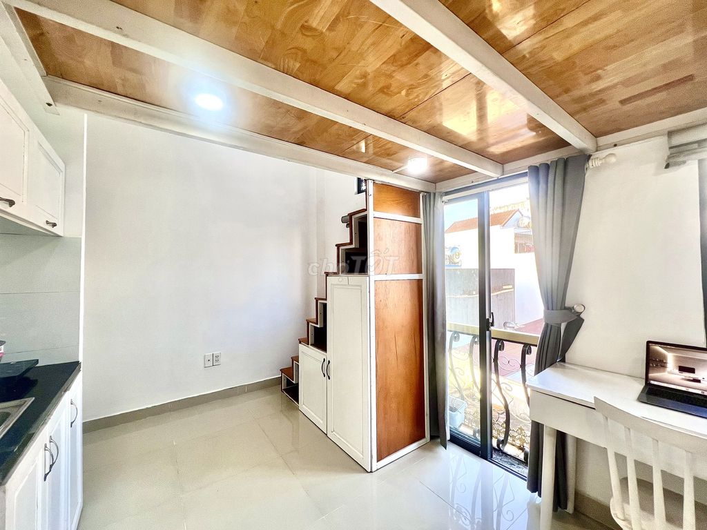 The beautiful room is full of 77 Nơ Trang Long
