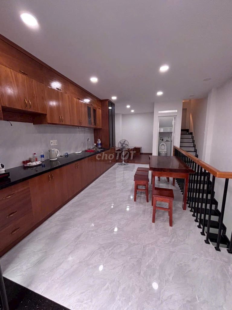 Thống Nhất rental room-- Carway alley 3 million balcony