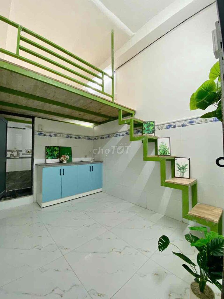 A full house has Trần Thị Nghỉ, 3.3 million a month.