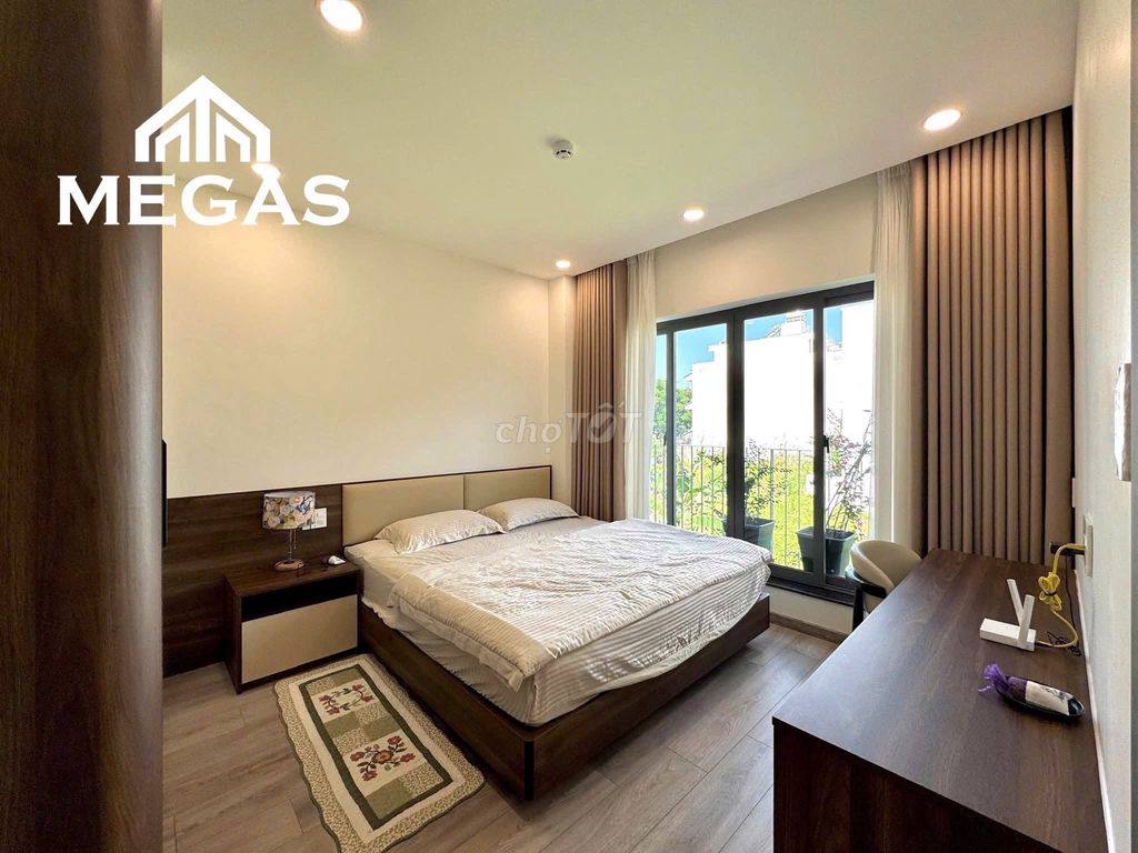 A separate balcony kitchen near lakeview, globalcity