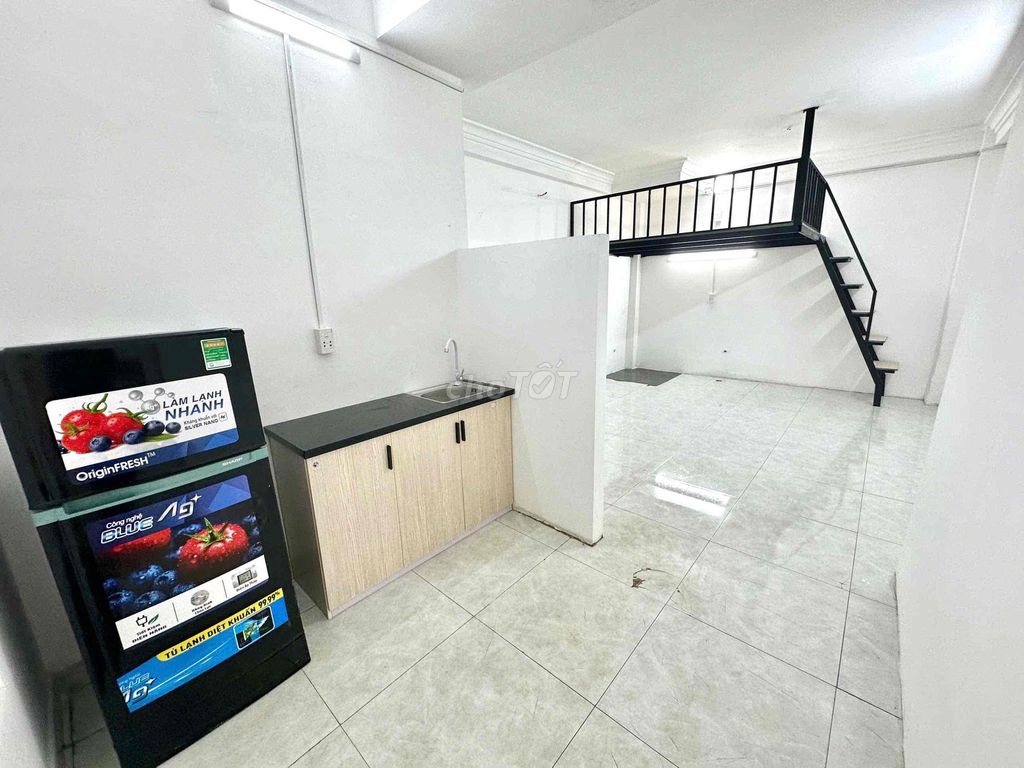 The owner of the room is a super large room.