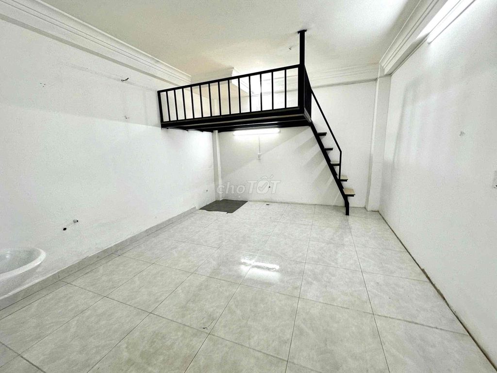 The owner of the room is a super large room.