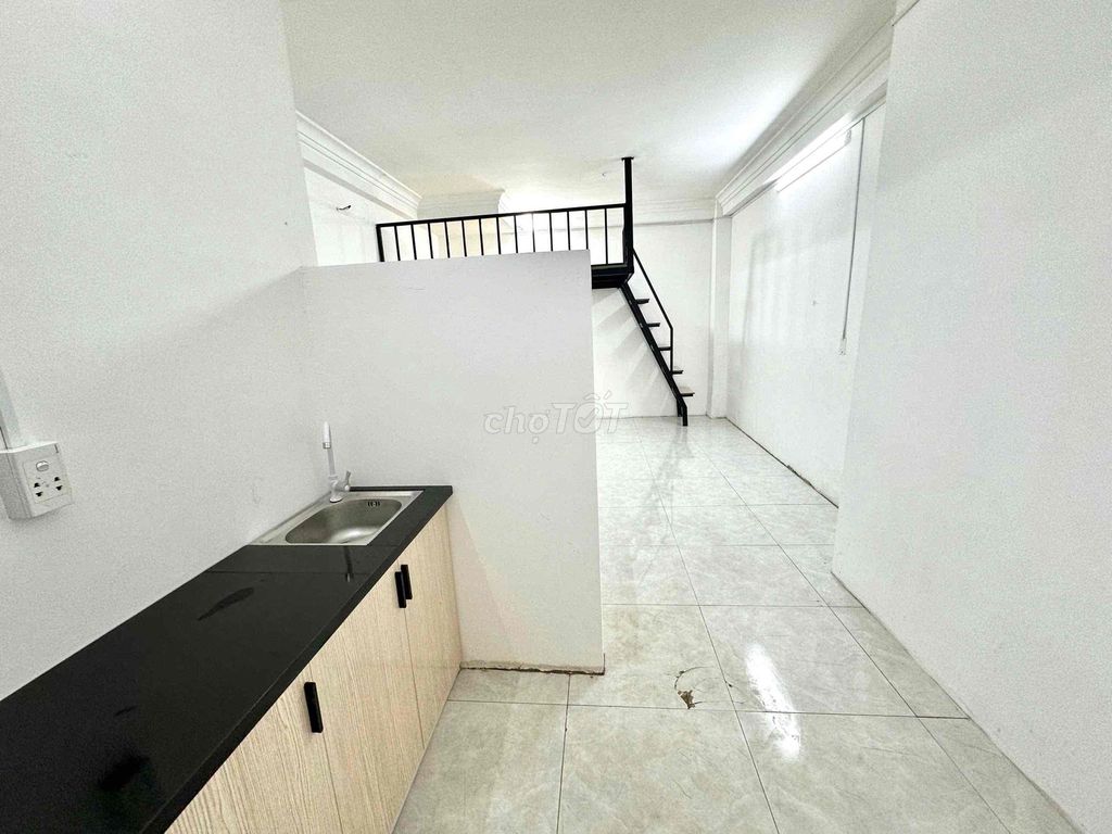 The owner of the room is a super large room.