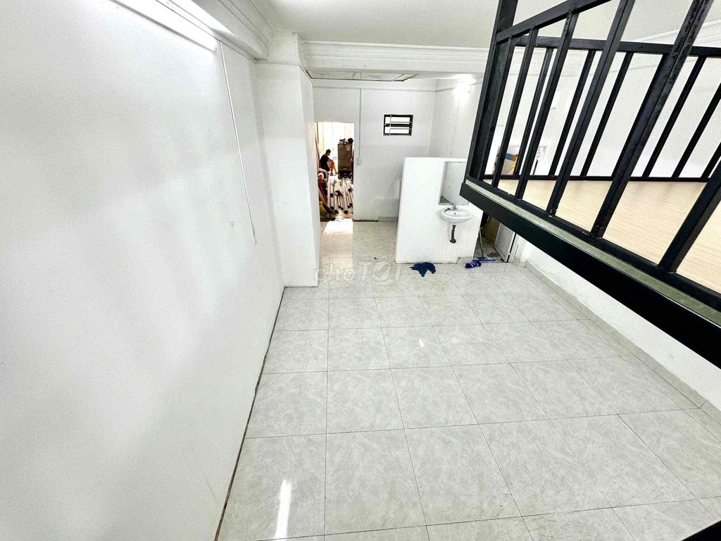 The owner of the room is a super large room.
