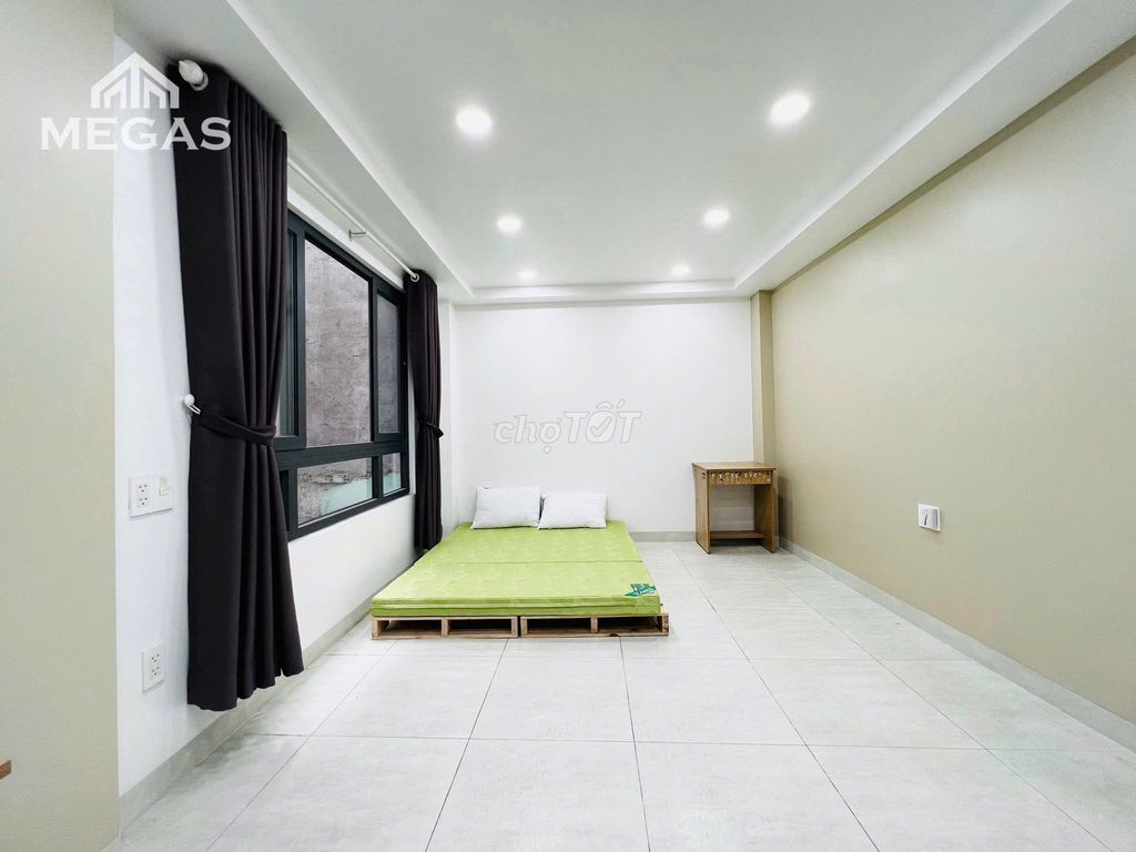 Studio of the Heaven’s Window 25 m2 Right The Y-Adq0