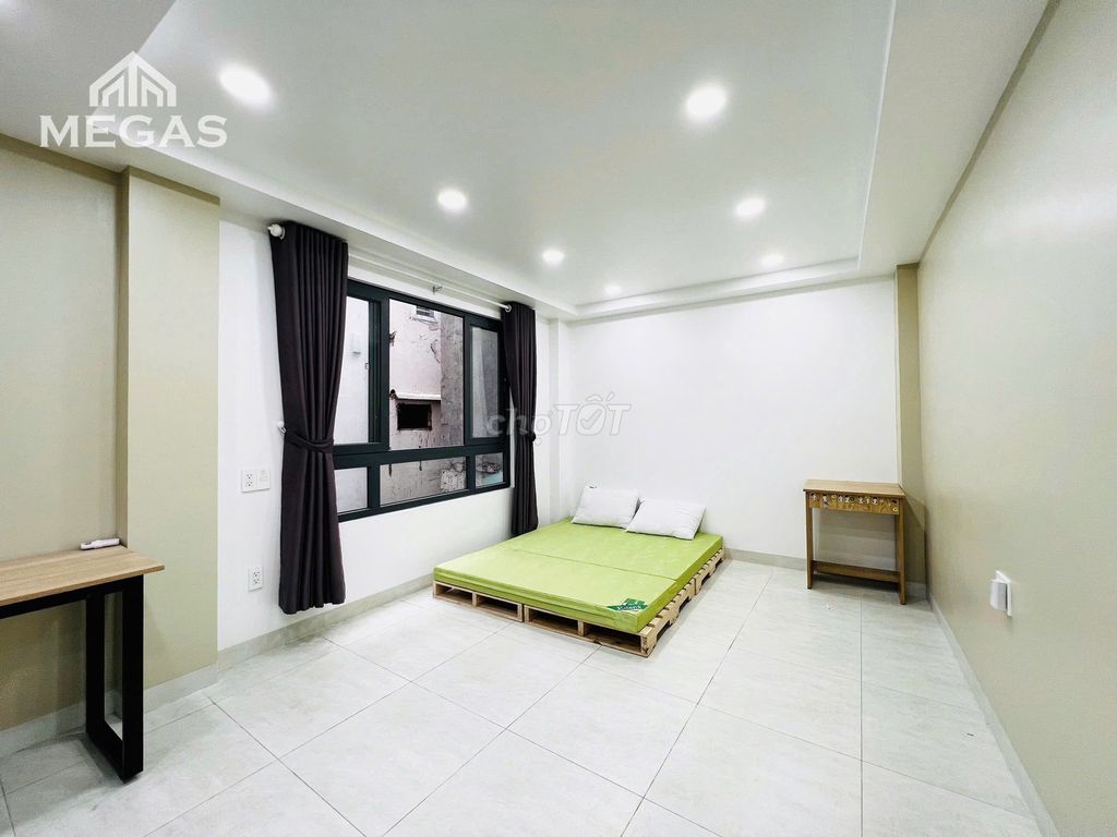 Studio of the Heaven’s Window 25 m2 Right The Y-Adq0
