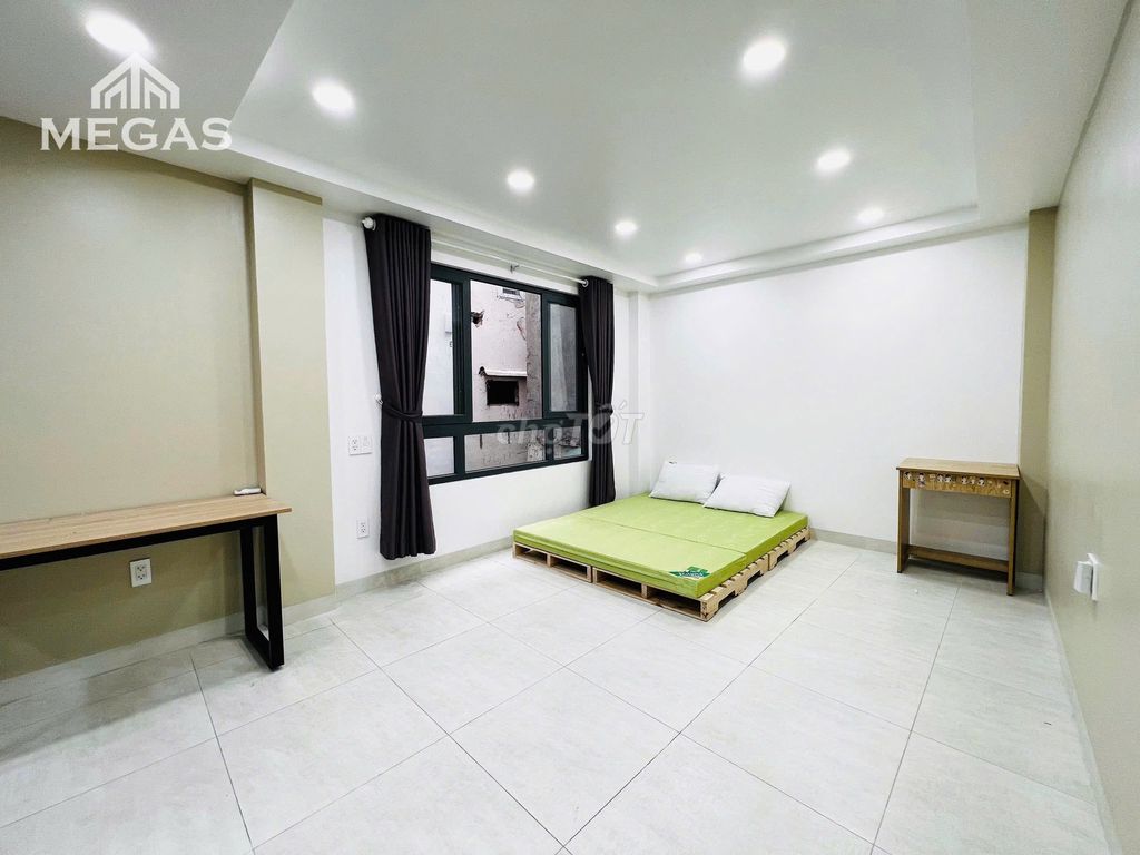 Studio of the Heaven’s Window 25 m2 Right The Y-Adq0