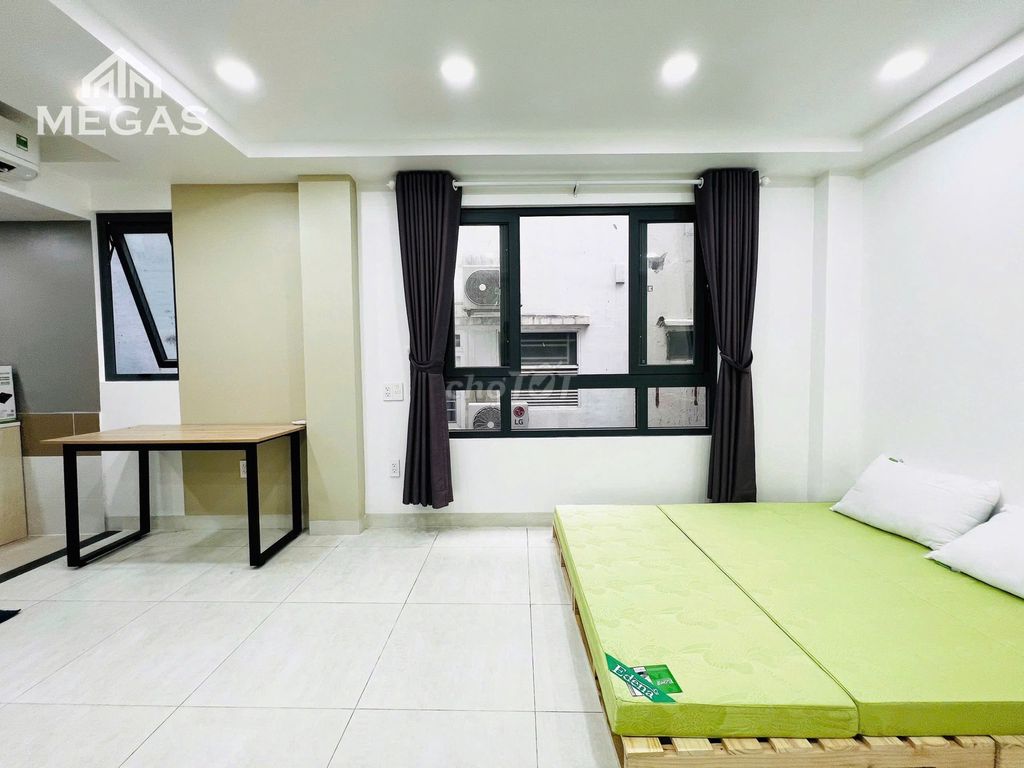 Studio of the Heaven’s Window 25 m2 Right The Y-Adq0