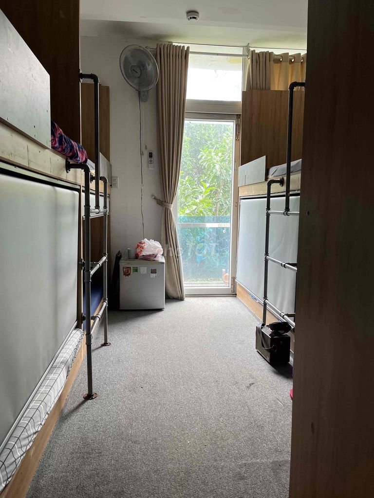 Cheap dorm at 22 Bình Thạnh.
