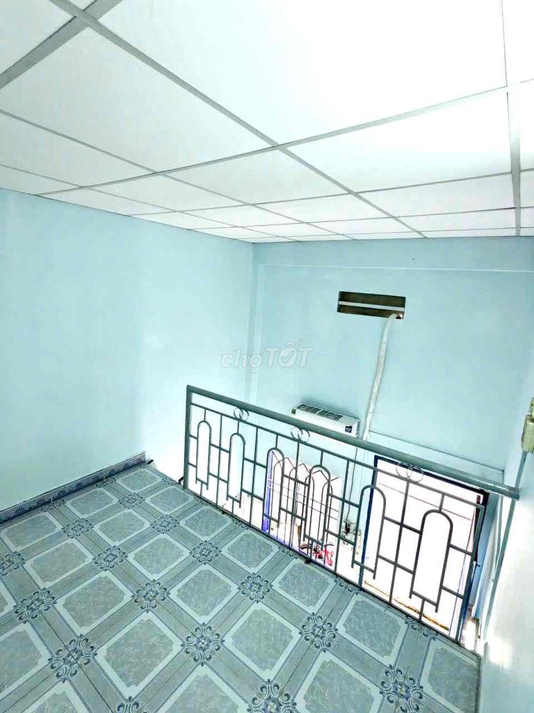 Room 20 M2 has Tân Thới Nhất.