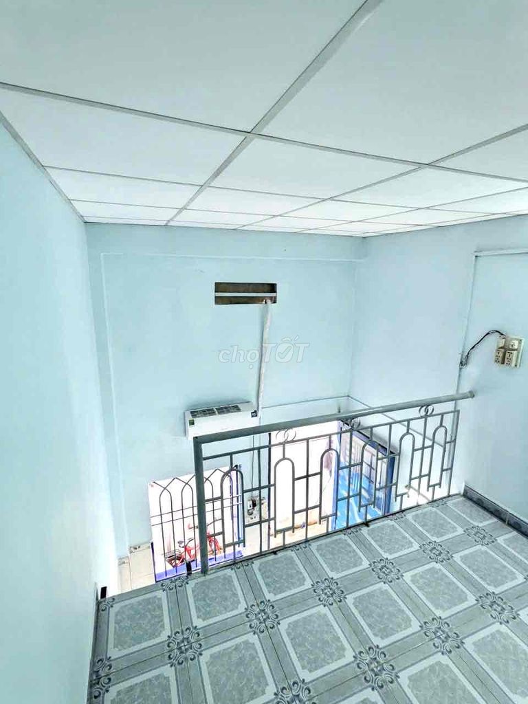 Room 20 M2 has Tân Thới Nhất.