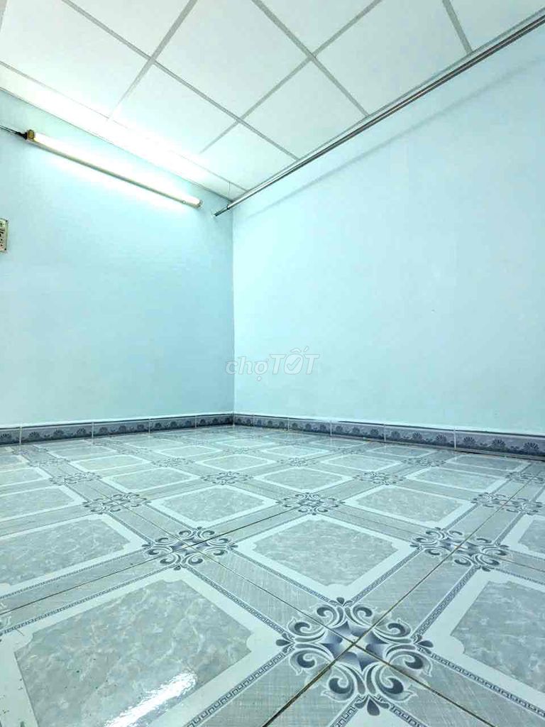Room 20 M2 has Tân Thới Nhất.