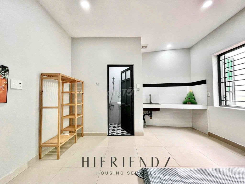 Rent the Underprivileged Opening House near Sen's Queen - the Constitutional University