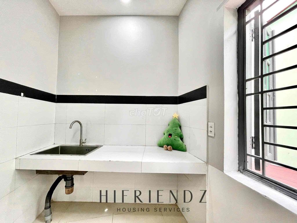 Rent the Underprivileged Opening House near Sen's Queen - the Constitutional University