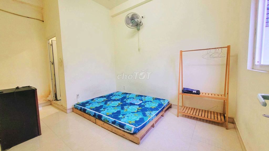 Home-priced student room FUll
