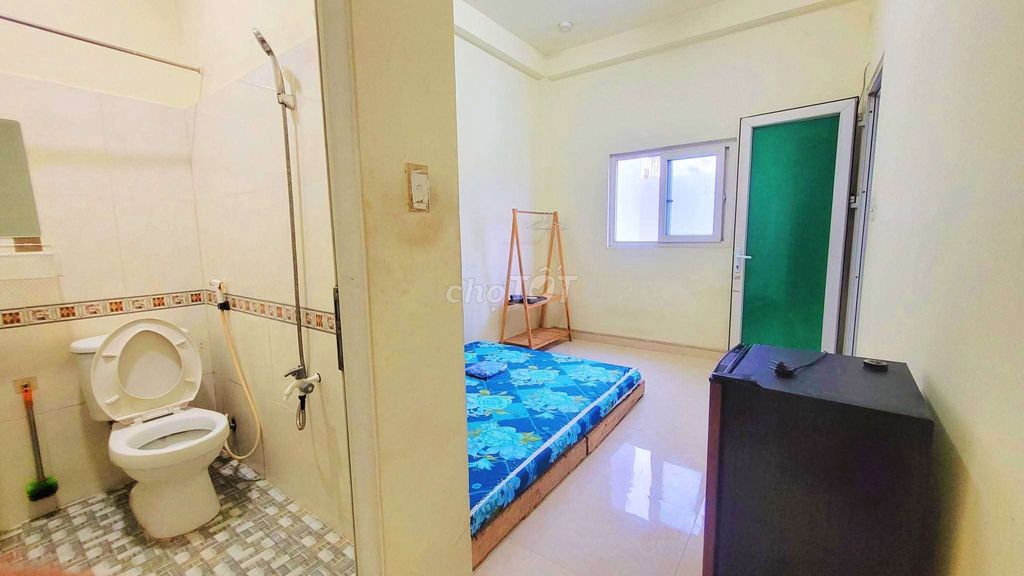 Home-priced student room FUll