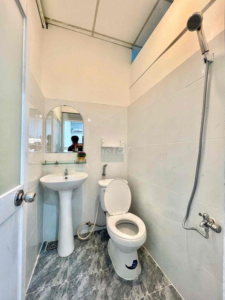 Opening a low-priced mini-local flat right on the Hoàng Sa county 3-09.