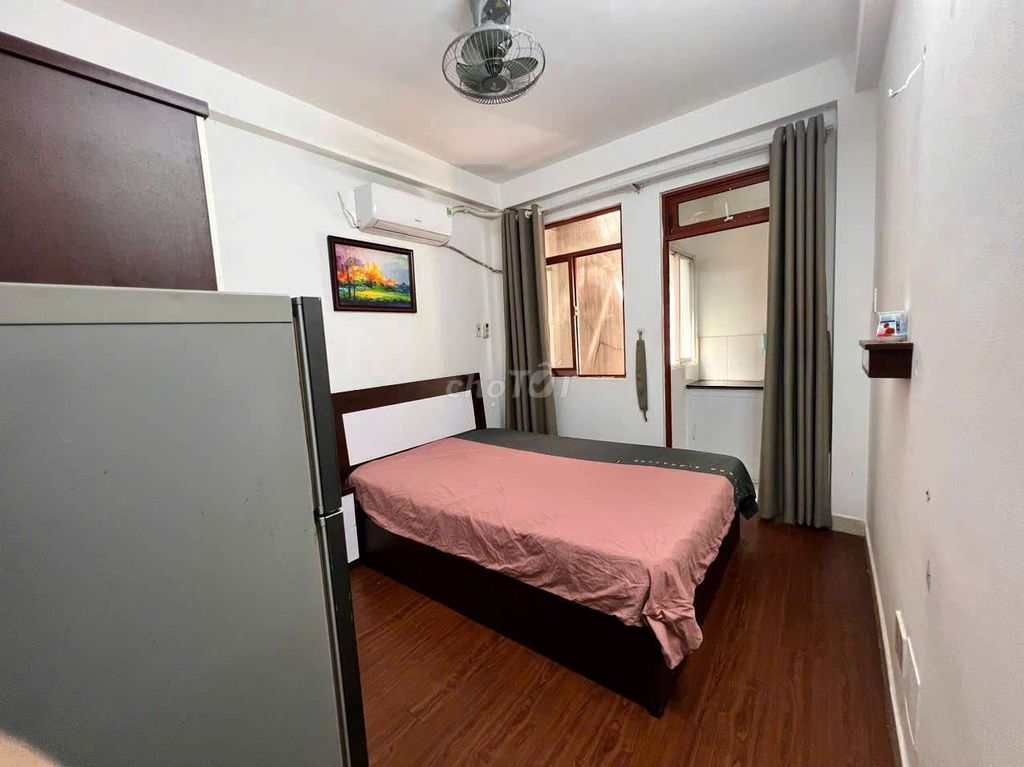 Rent room.