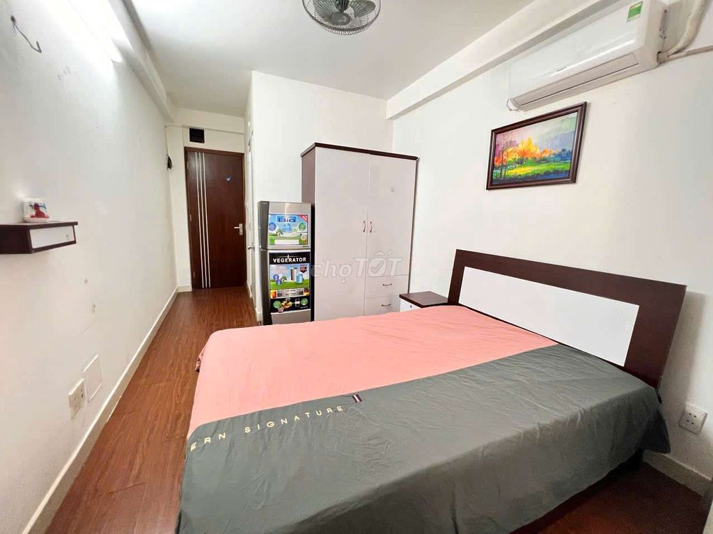 Rent room.