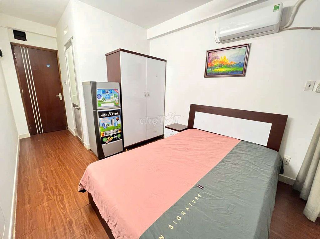Rent room.