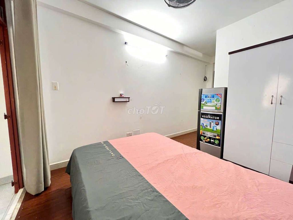 Rent room.