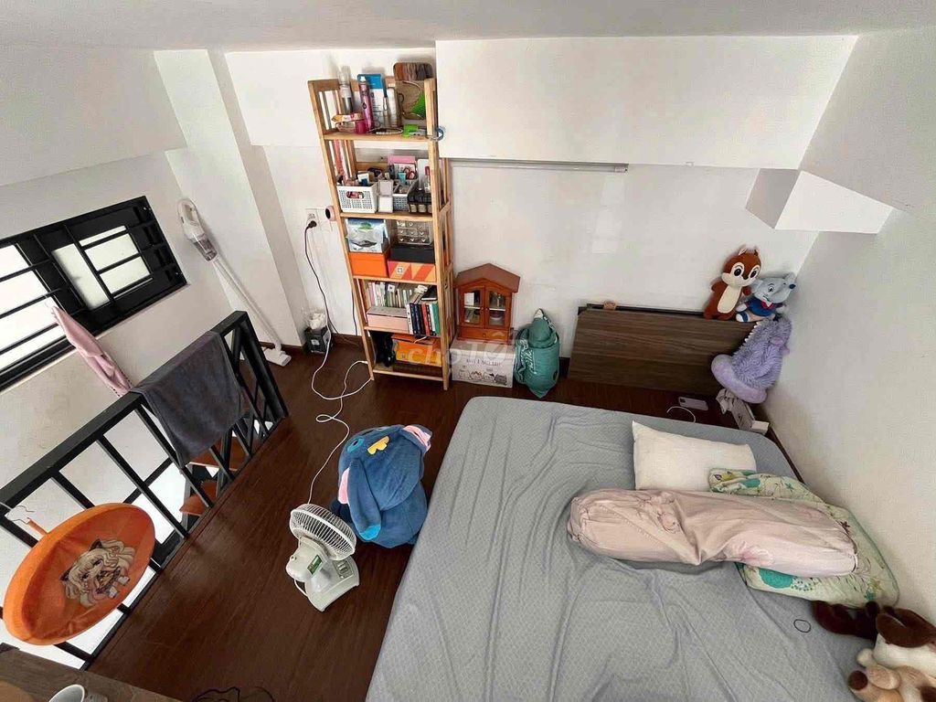 pass the window wide over 30 M2 near the green row