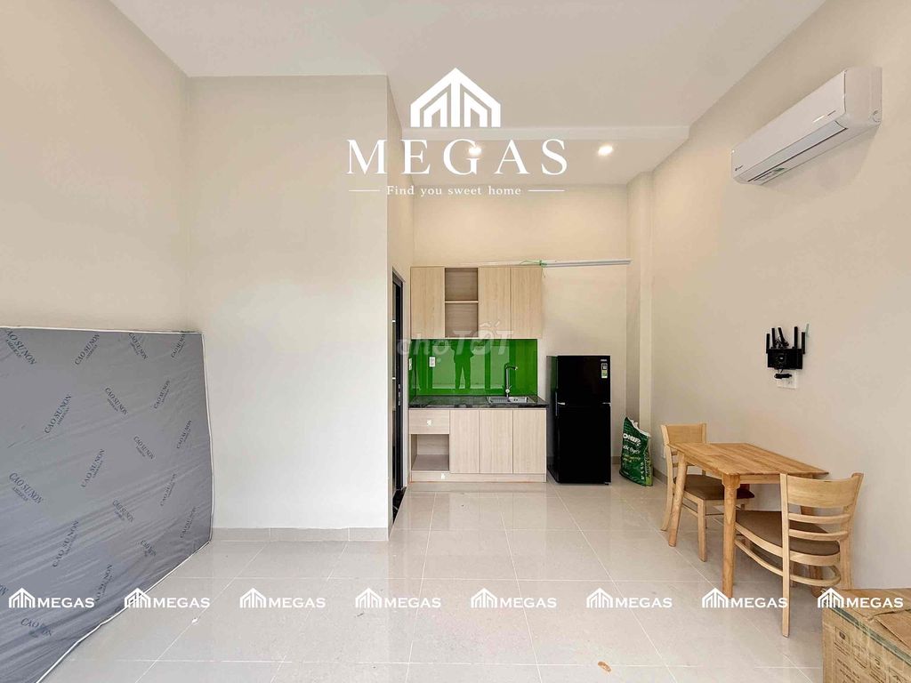 Rent the studio right in front of the house.
