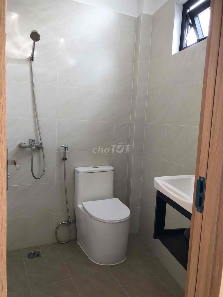 It's the owner of the Nguyễn Đình Khơi hotel room.