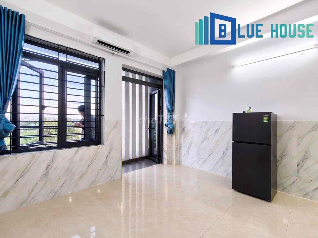 The service apartment is a low-cost Tân Bình, full-subservative building.