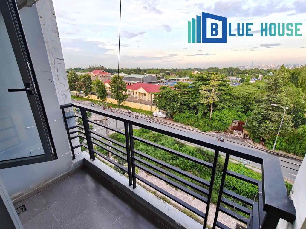 The service apartment is a low-cost Tân Bình, full-subservative building.