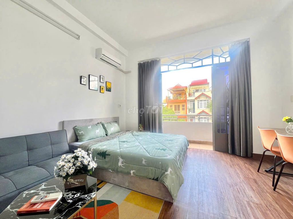 The owner himself rented a Trường Sơn public bedroom in the north coastal district of 10
