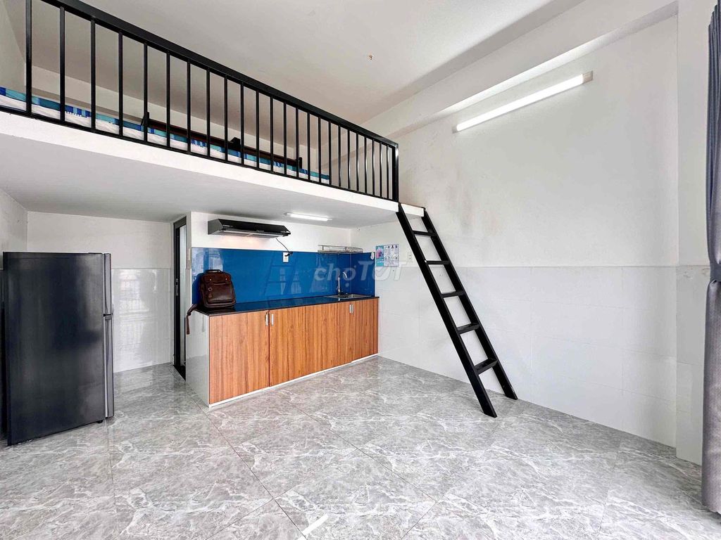 Rent a balcony with a full internal washing machine - Phạm Văn Chiêu