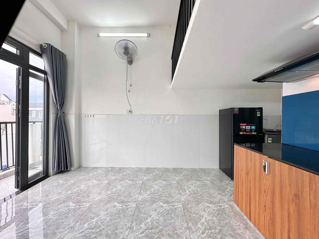 Rent a balcony with a full internal washing machine - Phạm Văn Chiêu