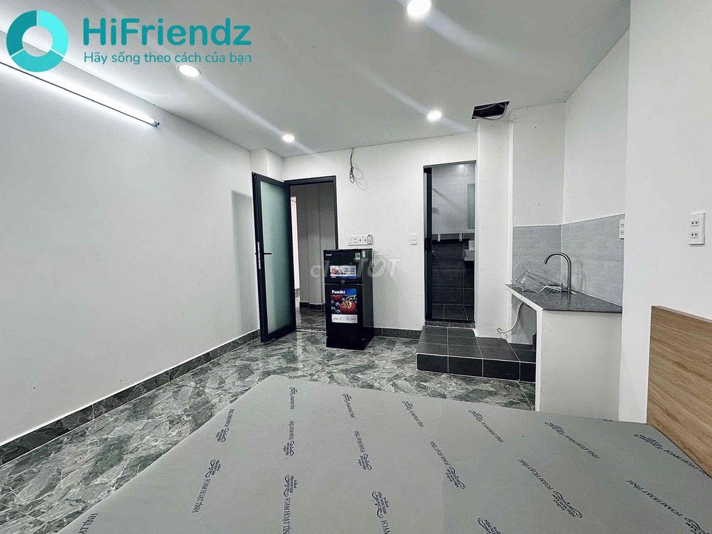 Rent the brand new room. Full Seven.