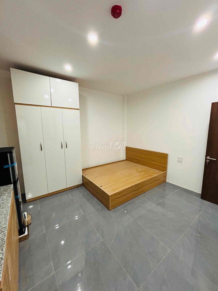 Rent a brand-new new room near the Office of the Constitution 11th District.