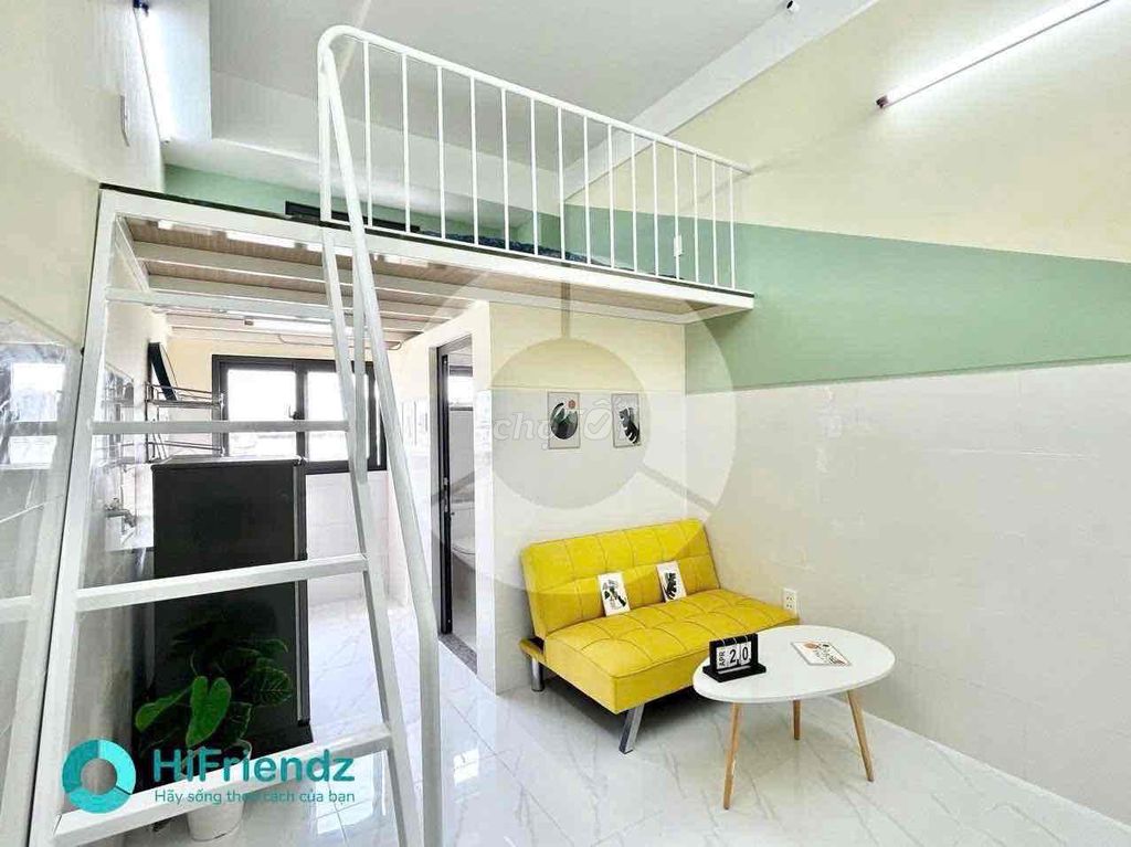 The high-security motel with private washing machines near the dedication university