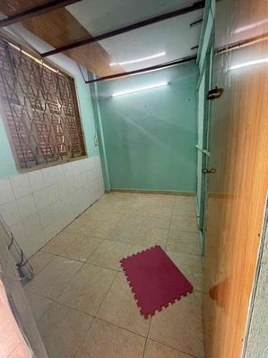 An Bình on the second floor, 10th security, 5th District.