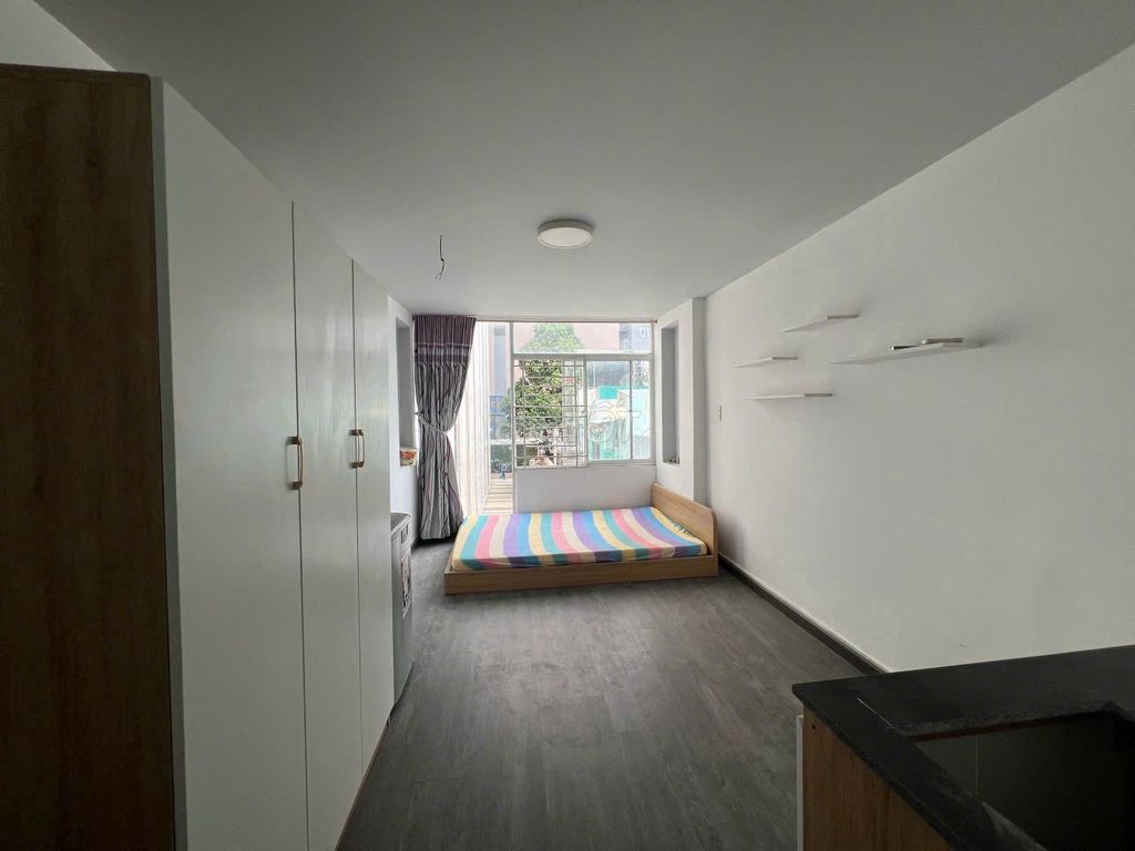 King 1 Free Royal balcony studio 1 Free car room 3 wide