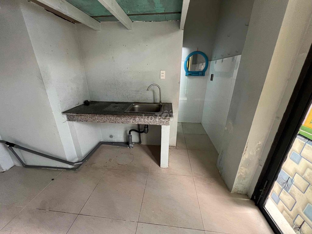 Room kiot separate surface
