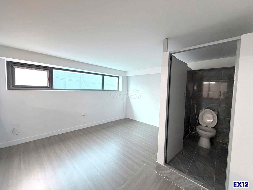 Studios are available at Trần Thị Năm.