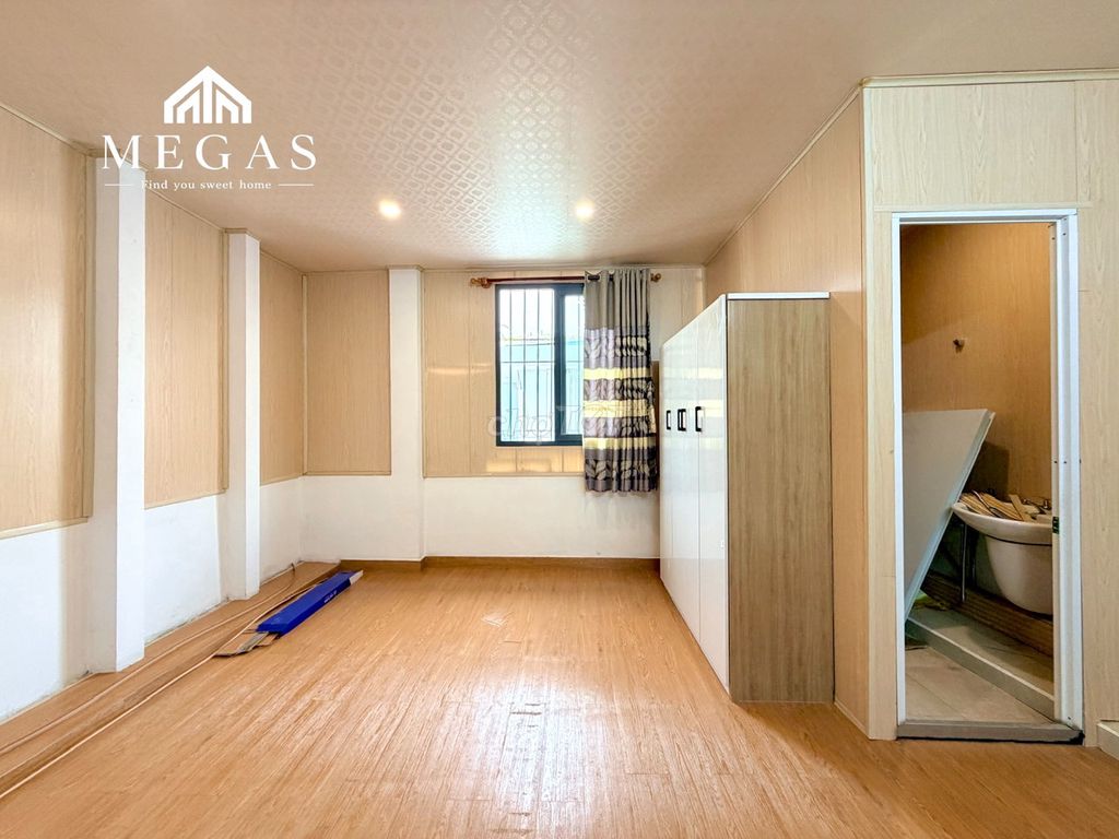 Close-to-high interior room Y-y-Yea-y is only 4 million.