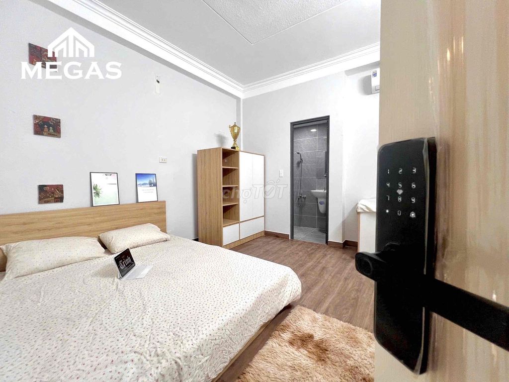 Studio Full Seven near Aeon Mall
