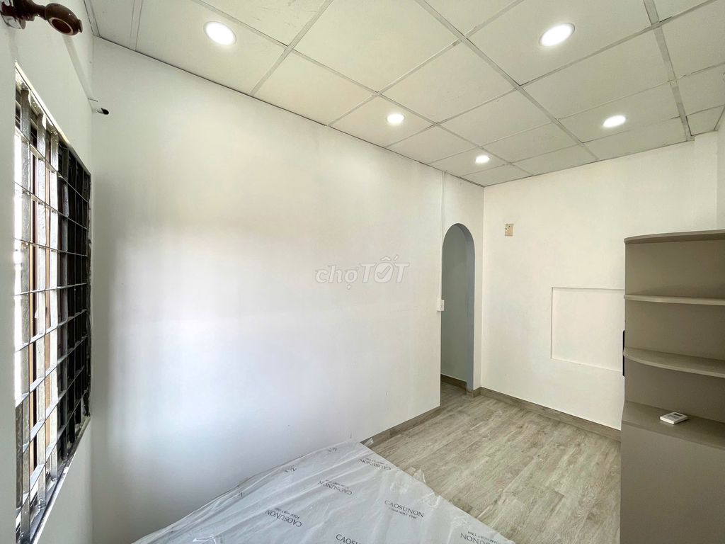 A full interior kitchen near the financial-industrial University.