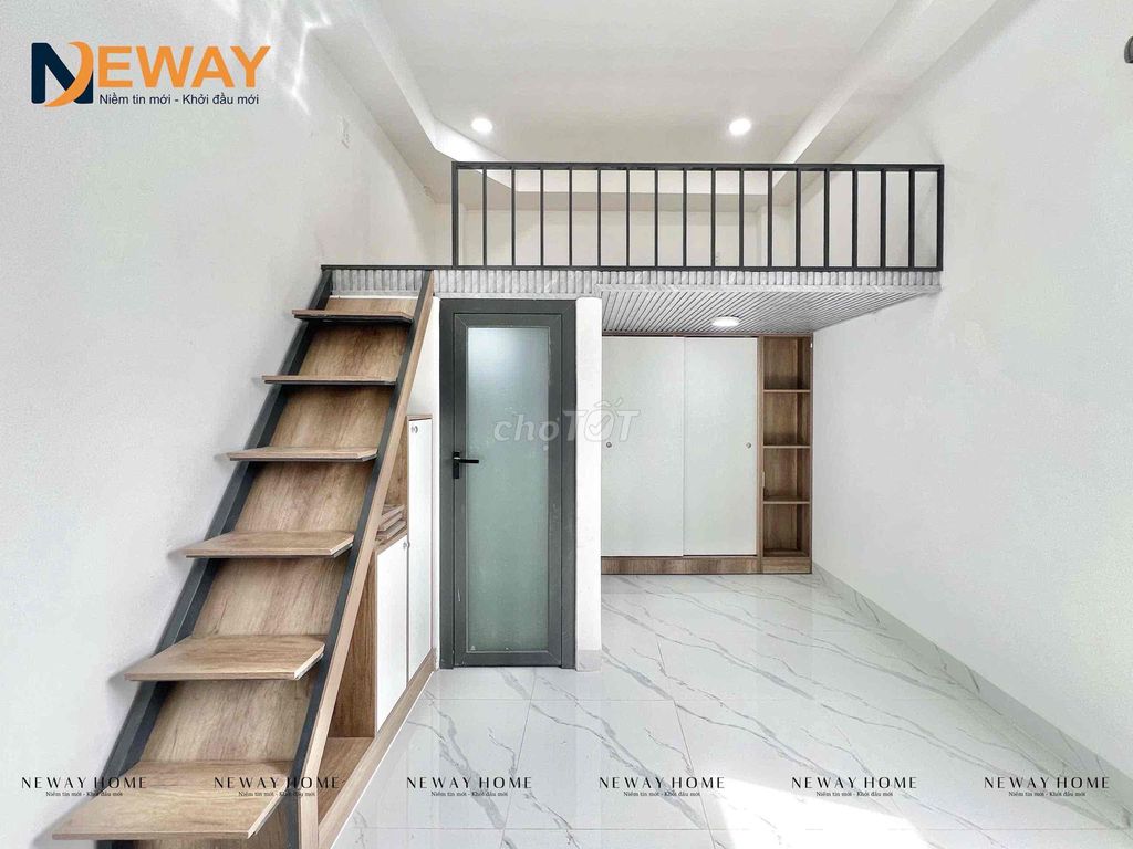 - There's an elevator, clean, secure.